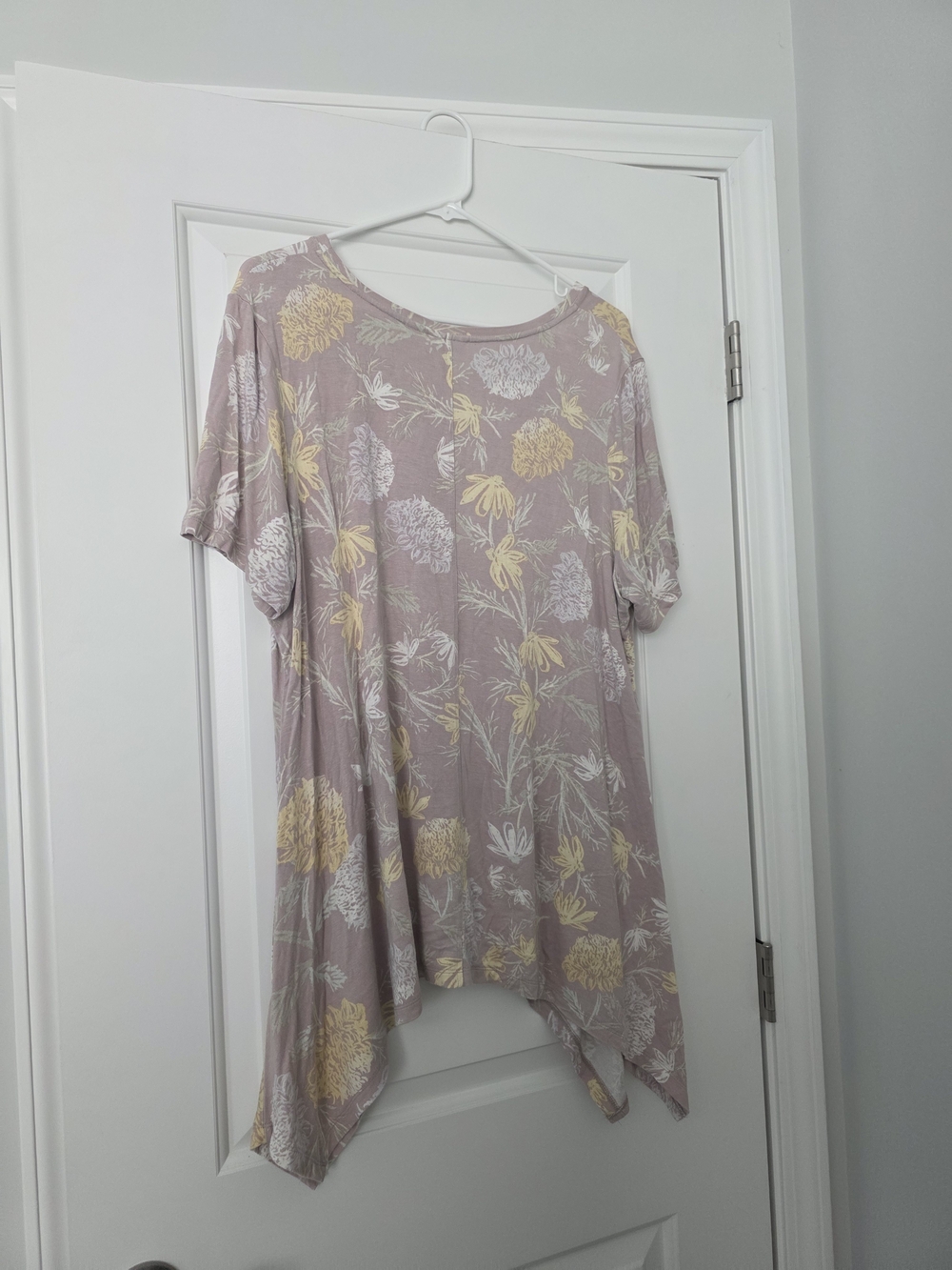LOGO by Lori Goldstein Mauve Floral Handkerchief Hem Tunic - Picture 2 of 3